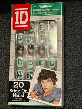1D Stick-On Nail Set — One Direction I Love Liam Accent Nails